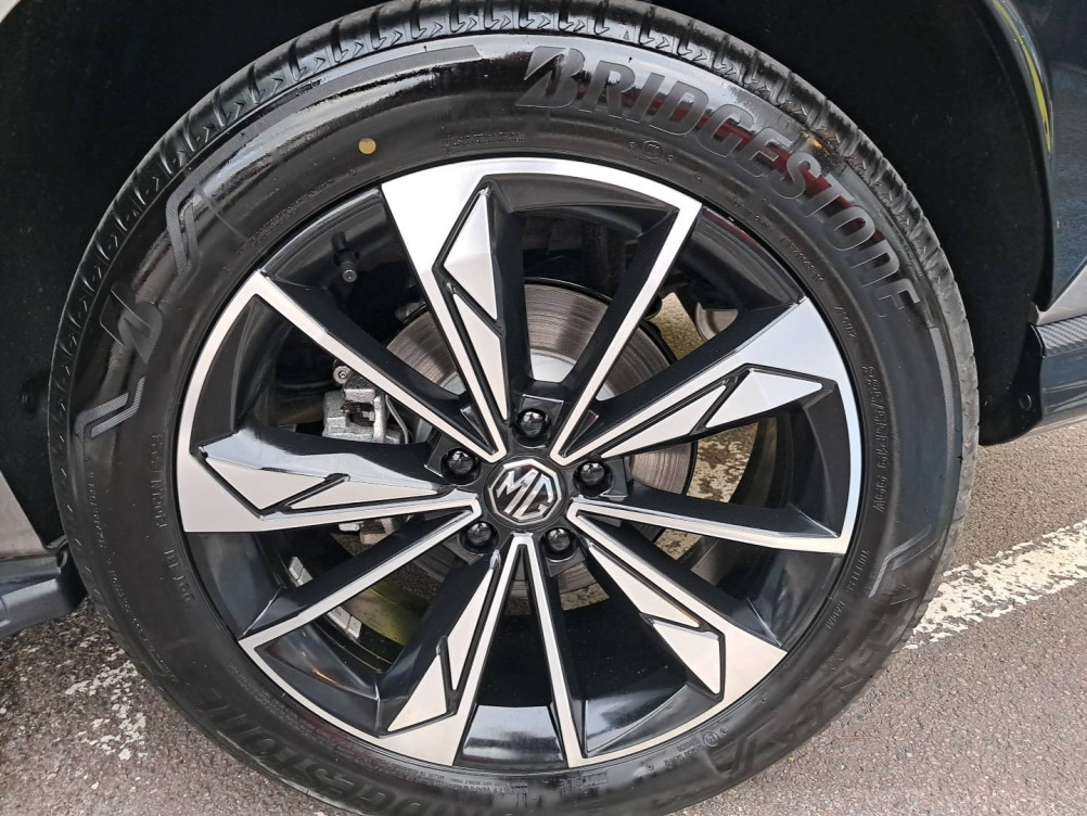 Acheter MG Motor EHS EHS 1.5T PHEV 272 ch Luxury 5p occasion dans les concessions du Groupe Faurie