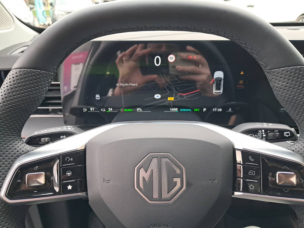 Acheter MG Motor EHS EHS 1.5T PHEV 272 ch Luxury 5p occasion dans les concessions du Groupe Faurie