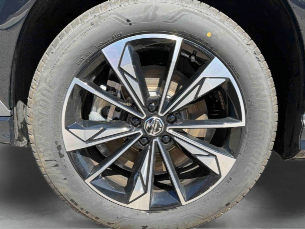 Acheter MG Motor EHS EHS 1.5 Hybrid+ 224 ch Luxury 5p neuf dans les concessions du Groupe Faurie