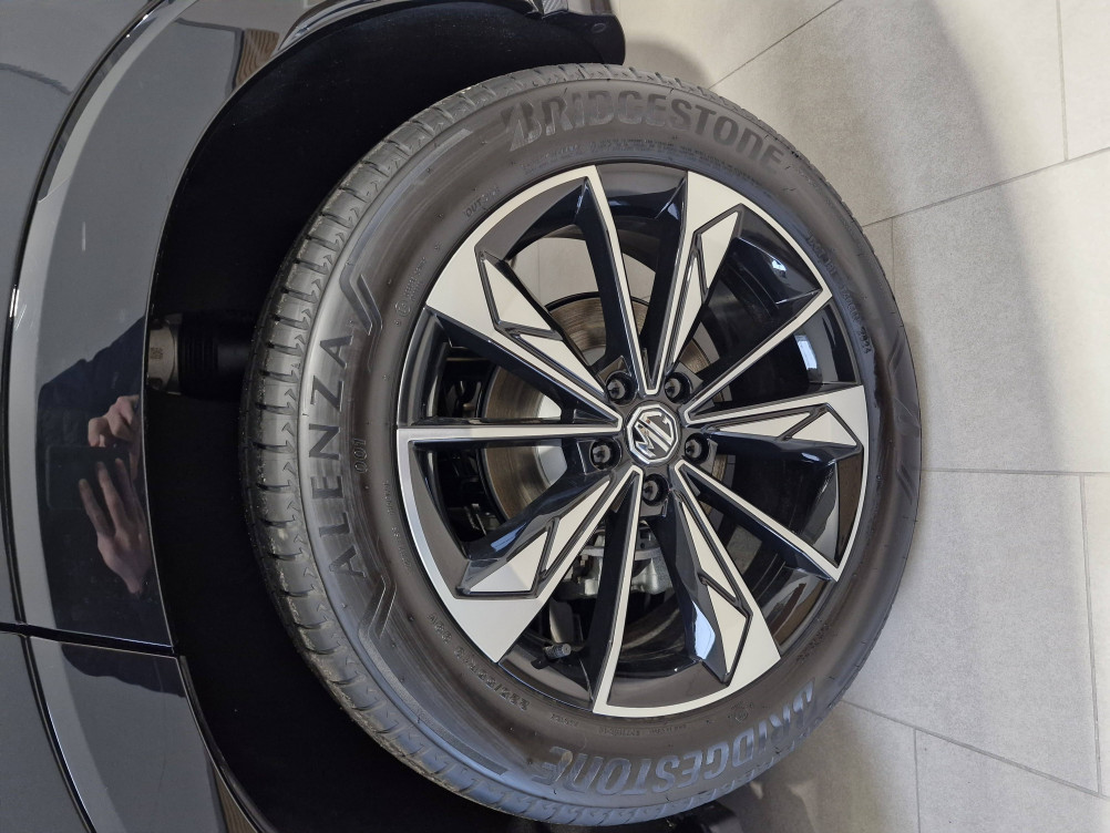 Acheter MG Motor EHS EHS 1.5T PHEV 339 ch Luxury 5p neuf dans les concessions du Groupe Faurie