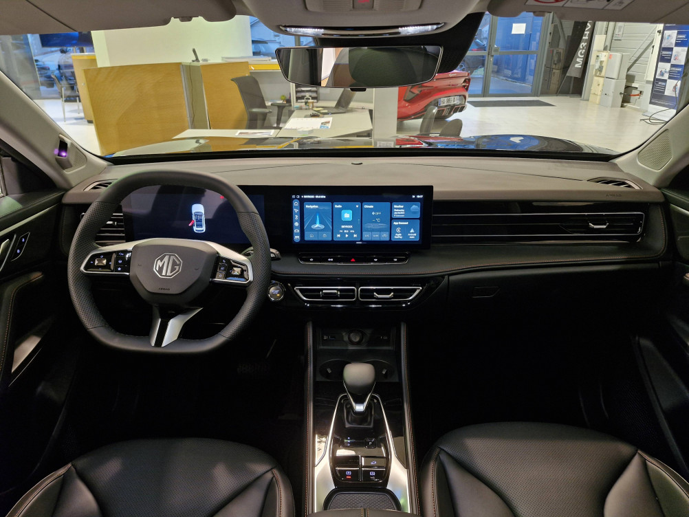 Acheter MG Motor EHS EHS 1.5T PHEV 339 ch Luxury 5p neuf dans les concessions du Groupe Faurie