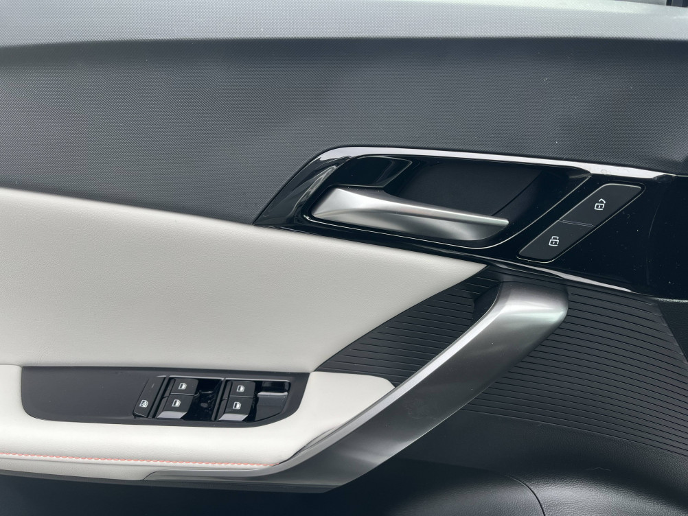 Acheter MG Motor MG 4 MG4 Electric 64kWh - 150 kW 2WD Luxury 5p neuf dans les concessions du Groupe Faurie