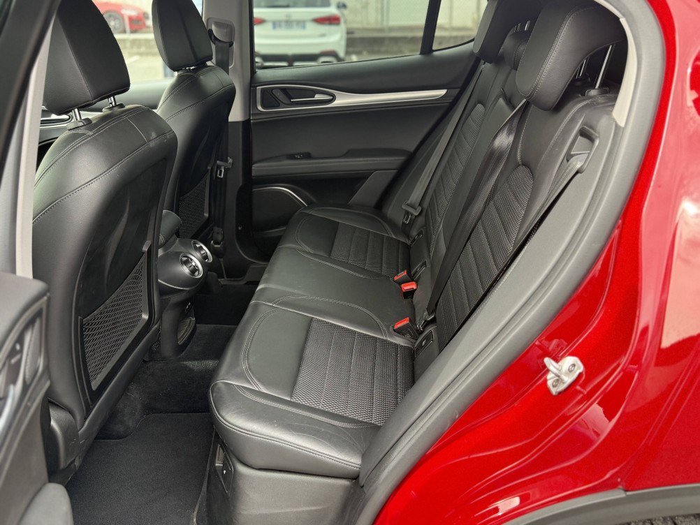Acheter Alfa Romeo Stelvio Stelvio 2.2 180 ch Q4 AT8 Super 5p occasion dans les concessions du Groupe Faurie