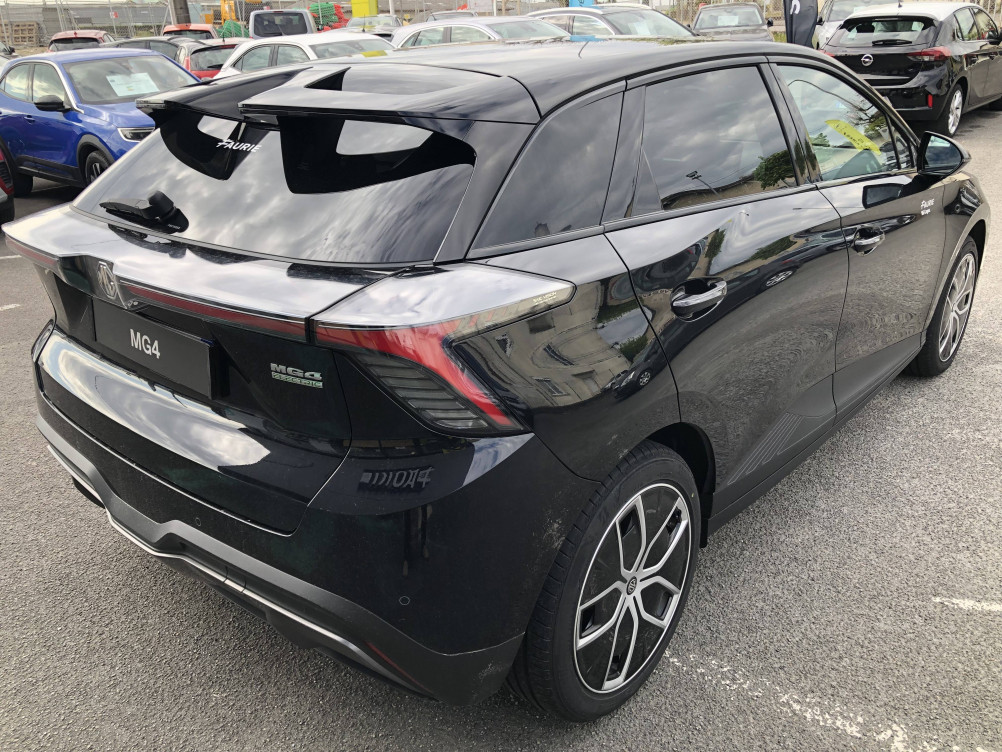 Acheter MG Motor MG 4 MG4 Electric 64kWh - 150 kW 2WD Luxury 5p neuf dans les concessions du Groupe Faurie