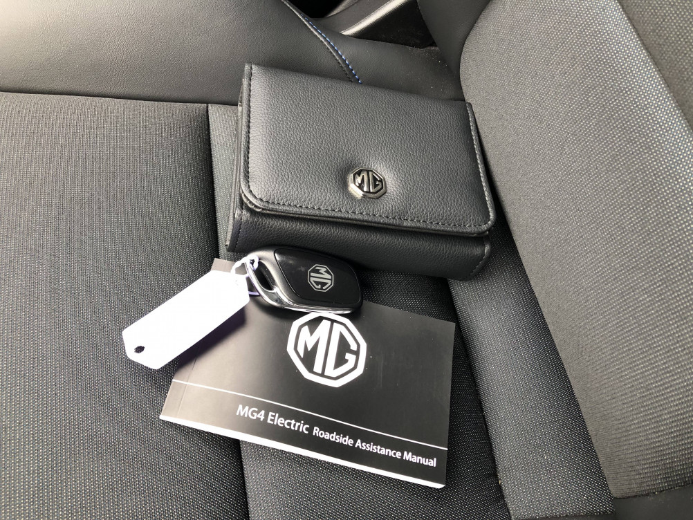 Acheter MG Motor MG 4 MG4 Electric 64kWh - 150 kW 2WD Luxury 5p neuf dans les concessions du Groupe Faurie
