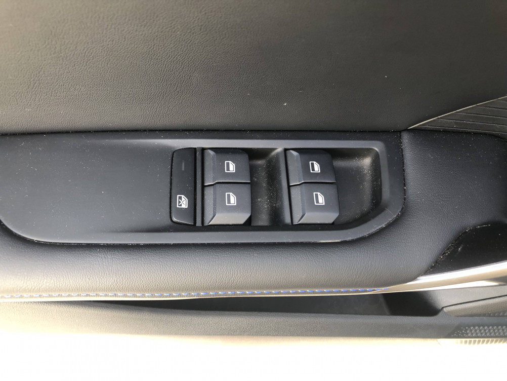 Acheter MG Motor MG 4 MG4 Electric 64kWh - 150 kW 2WD Luxury 5p neuf dans les concessions du Groupe Faurie