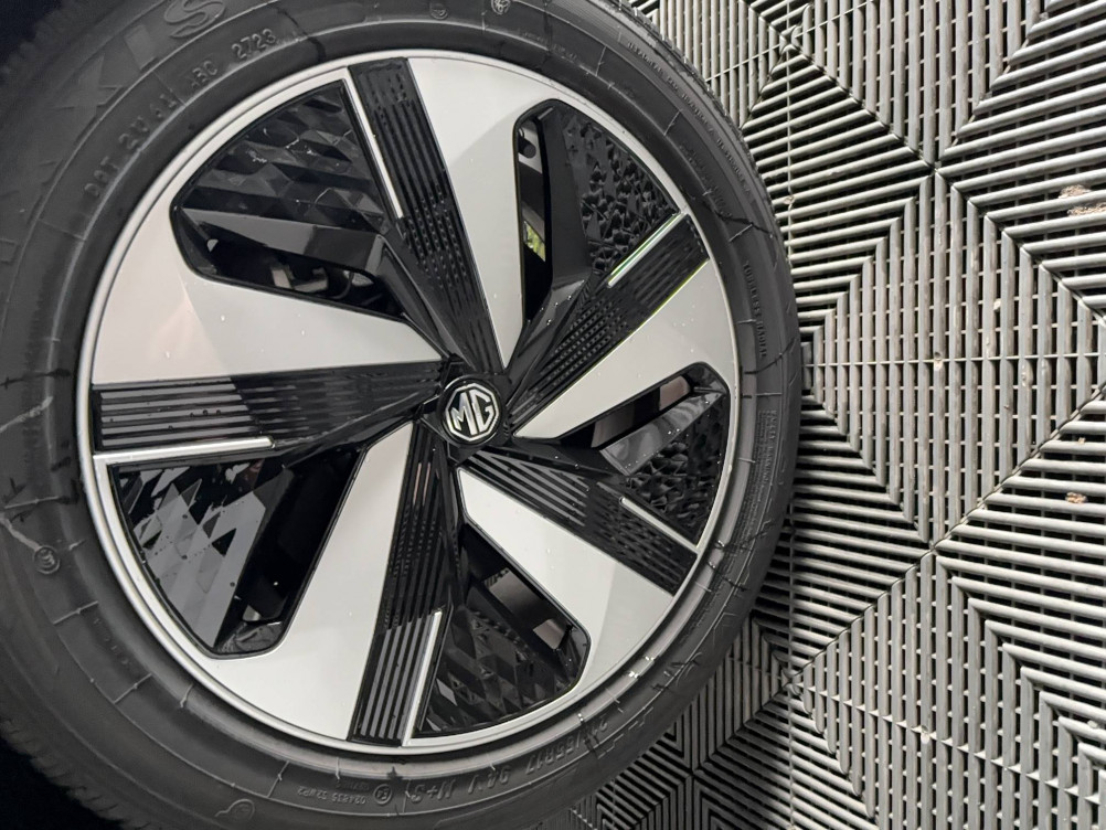 Acheter MG Motor ZS ZS EV Autonomie Etendue 70kWh - 115 kW 2WD Luxury 5p neuf dans les concessions du Groupe Faurie