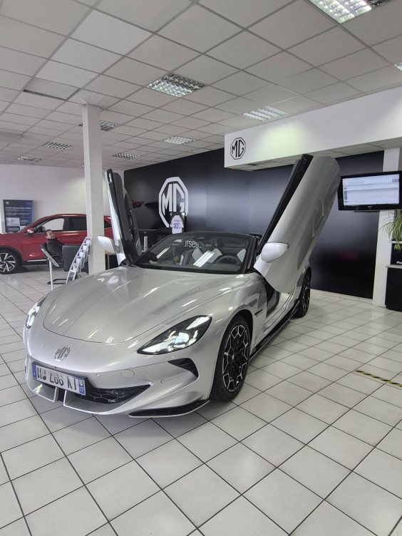 Acheter MG Motor Cyberster Cyberster 77kWh - 250 kW 2WD  2p neuf dans les concessions du Groupe Faurie