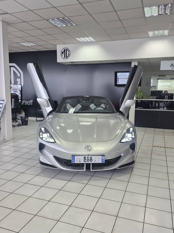 Acheter MG Motor Cyberster Cyberster 77kWh - 250 kW 2WD  2p neuf dans les concessions du Groupe Faurie