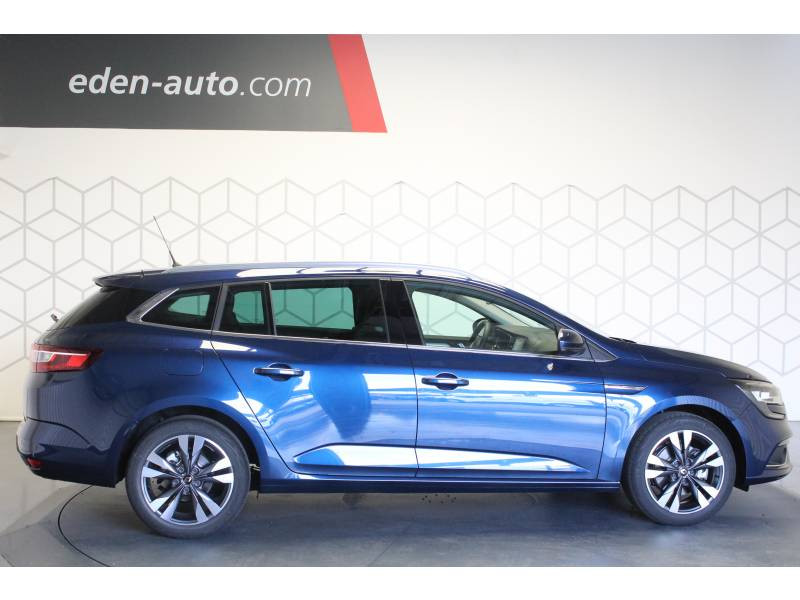 Photo 10 de l'offre de RENAULT Mégane IV ESTATE TCe 160 EDC FAP Intens à 21990€ chez Francepronet Car Center