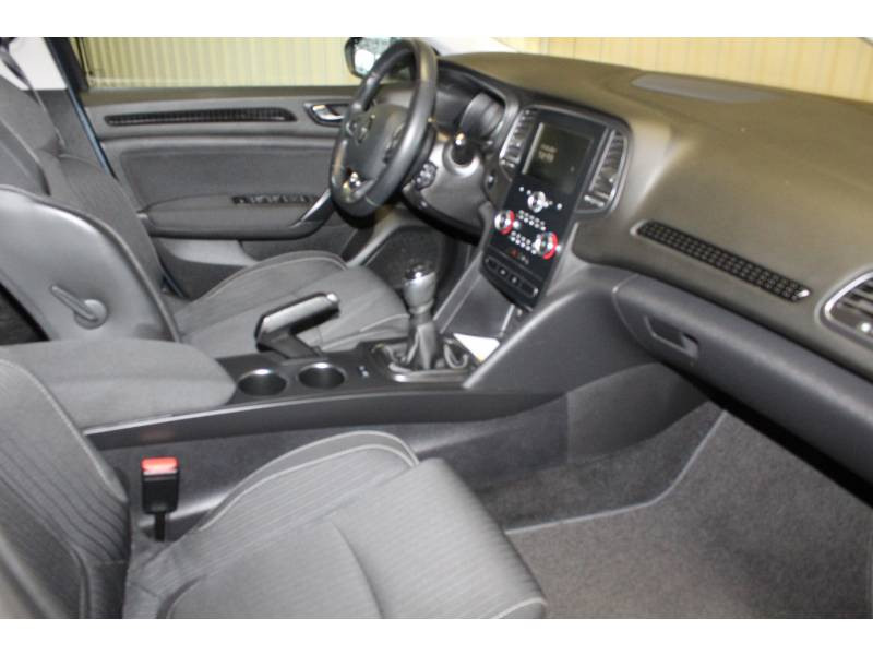 Photo 13 de l'offre de RENAULT Mégane IV ESTATE BUSINESS dCi 110 Energy à 12990€ chez Francepronet Car Center