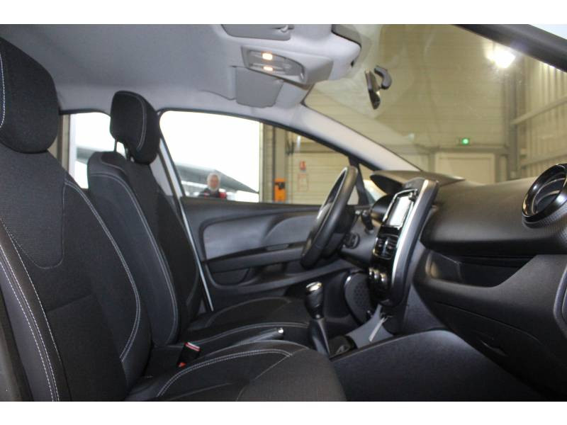 Photo 12 de l'offre de RENAULT Clio IV dCi 75 Energy Zen à 9990€ chez Francepronet Car Center