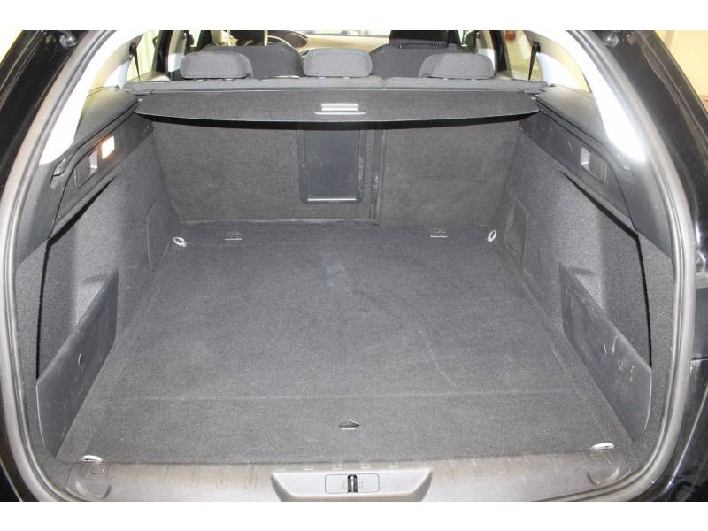 Photo 14 de l'offre de PEUGEOT 308 SW BlueHDi 130ch S&S EAT8 Allure à 18490€ chez Francepronet Car Center