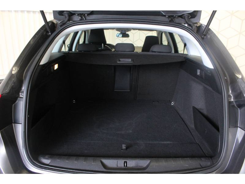 Photo 12 de l'offre de PEUGEOT 308 SW BlueHDi 130ch S&S EAT6 Allure à 19990€ chez Francepronet Car Center