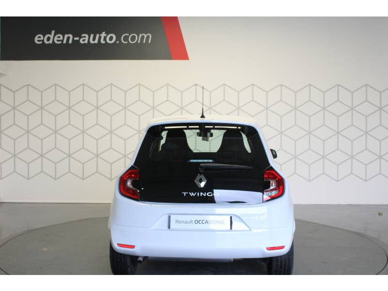 Photo 12 de l'offre de RENAULT Twingo III SCe 75 - 20 Zen à 9990€ chez Francepronet Car Center