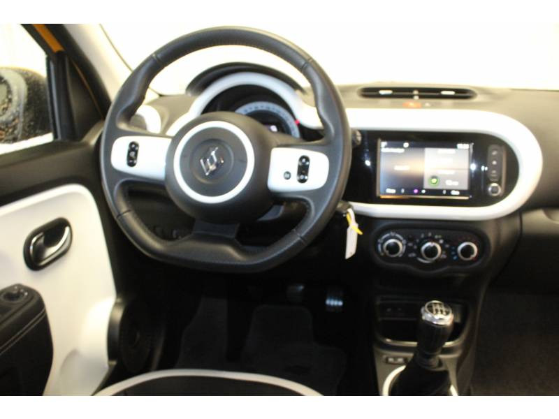Photo 7 de l'offre de RENAULT Twingo III TCe 95 Intens à 11490€ chez Francepronet Car Center