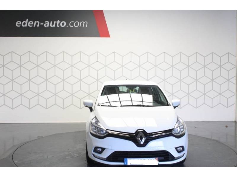 Photo 2 de l'offre de RENAULT Clio IV BUSINESS dCi 90 Energy 82g à 9990€ chez Francepronet Car Center