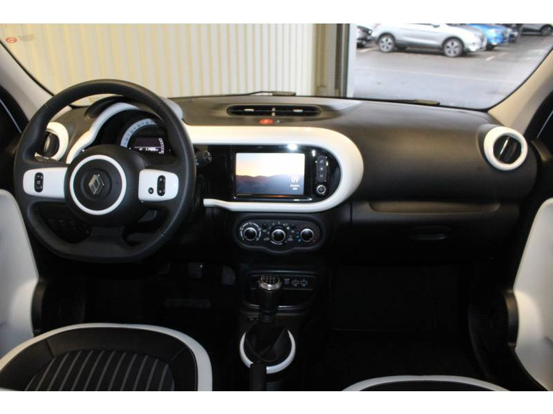Photo 8 de l'offre de RENAULT Twingo III TCe 95 Intens à 10990€ chez Francepronet Car Center