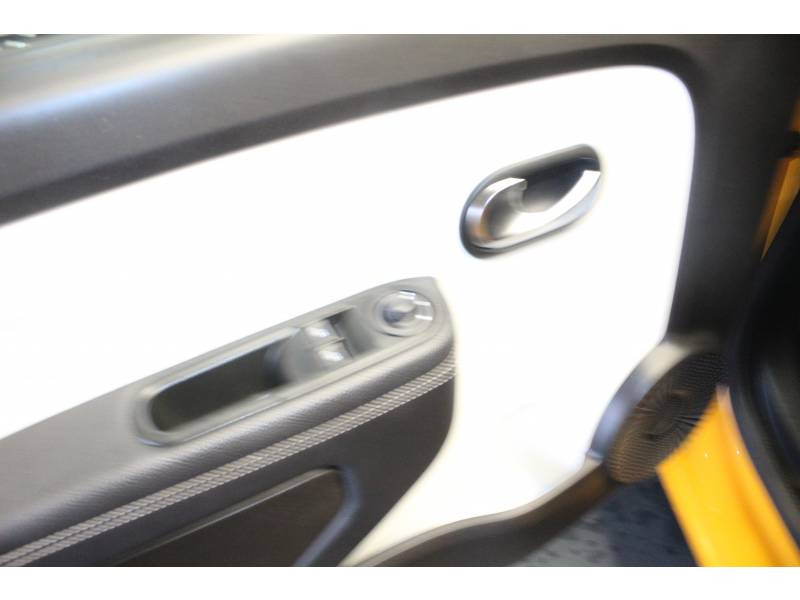Photo 14 de l'offre de RENAULT Twingo III TCe 95 Intens à 11490€ chez Francepronet Car Center