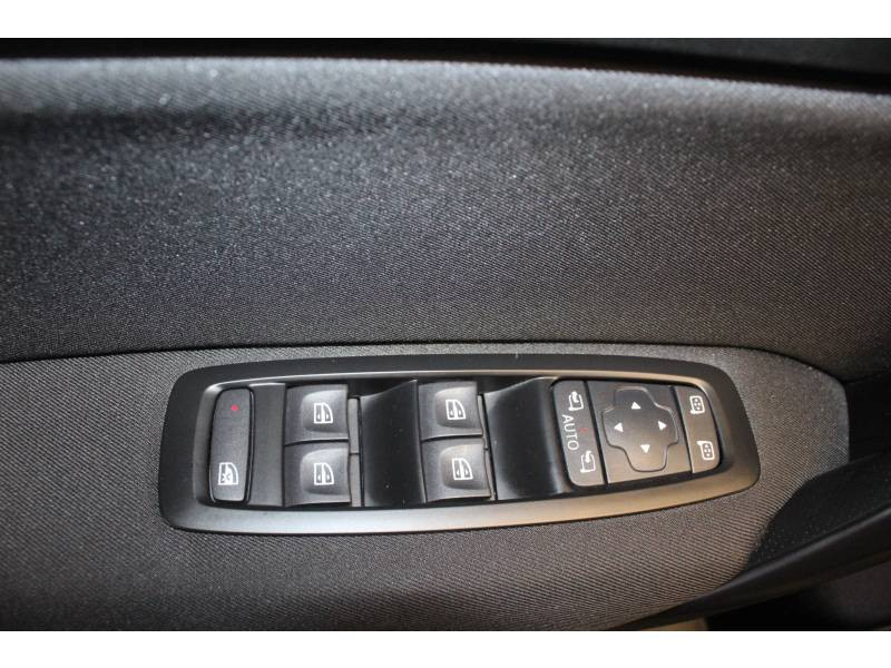 Photo 11 de l'offre de RENAULT Mégane IV ESTATE BUSINESS dCi 110 Energy à 12990€ chez Francepronet Car Center