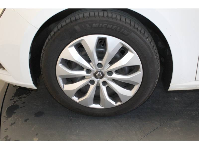 Photo 6 de l'offre de RENAULT Mégane IV SOCIETE DCI 110 ENERGY AIR NAV REVERSIBLE à 8690€ chez Francepronet Car Center