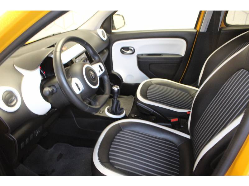 Photo 6 de l'offre de RENAULT Twingo III TCe 95 Intens à 11490€ chez Francepronet Car Center