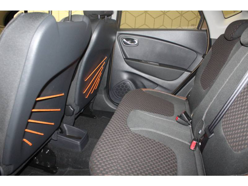 Photo 9 de l'offre de RENAULT Captur dCi 90 Energy Intens à 13990€ chez Francepronet Car Center