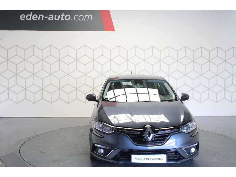 Photo 2 de l'offre de RENAULT Mégane IV BERLINE BUSINESS dCi 110 Energy EDC à 14990€ chez Francepronet Car Center