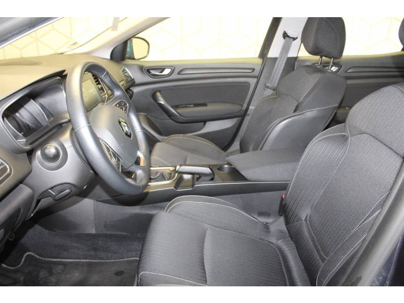 Photo 7 de l'offre de RENAULT Mégane IV BERLINE BUSINESS dCi 110 Energy EDC à 14990€ chez Francepronet Car Center