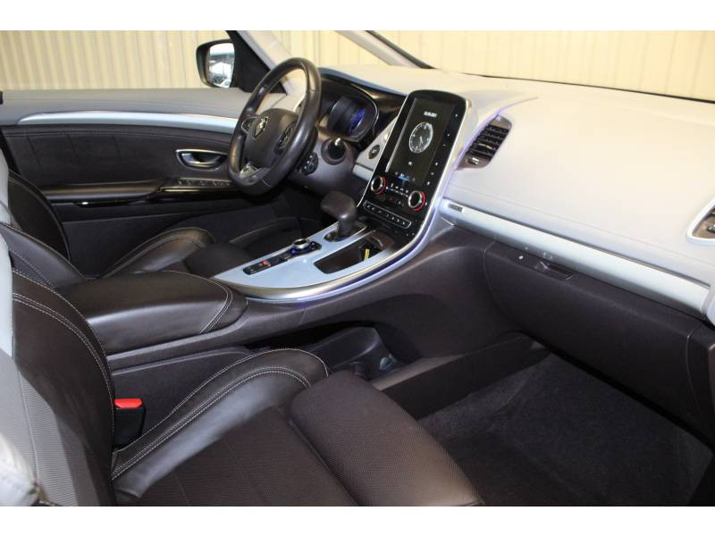 Photo 13 de l'offre de RENAULT Espace V dCi 160 Energy Twin Turbo Initiale Paris EDC à 28990€ chez Francepronet Car Center