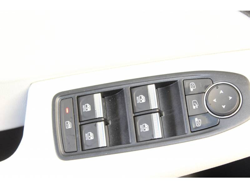 Photo 10 de l'offre de RENAULT Clio V E-Tech 140 Intens à 23990€ chez Francepronet Car Center