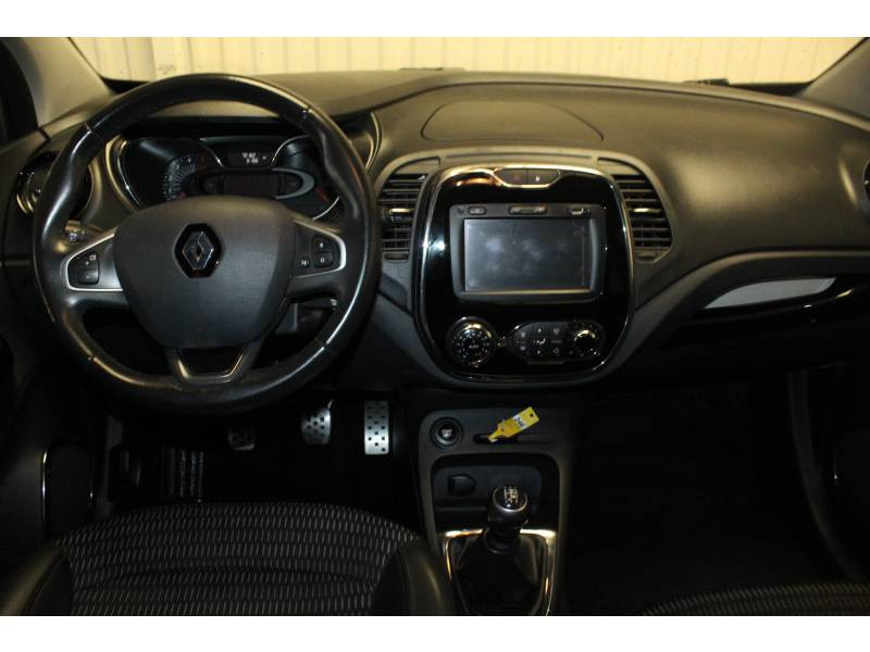 Photo 8 de l'offre de RENAULT Captur dCi 90 Energy eco² Intens à 12990€ chez Francepronet Car Center