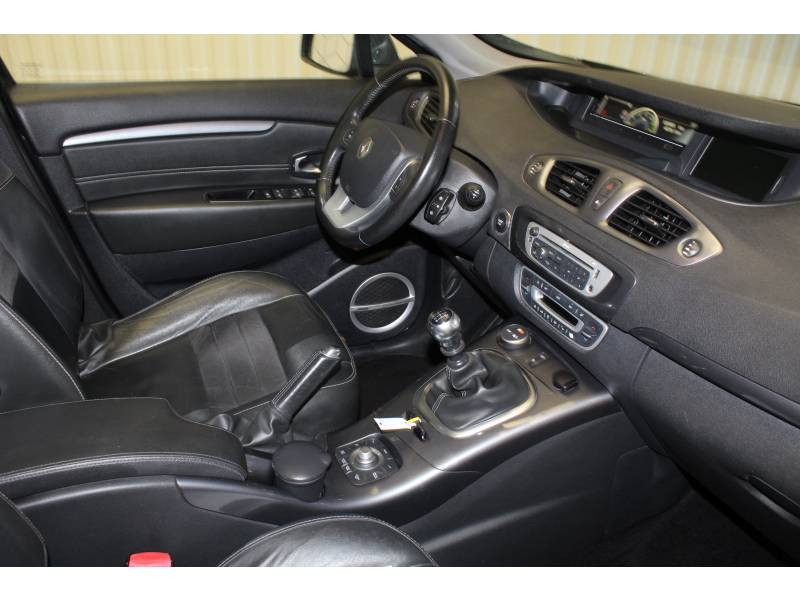 Photo 11 de l'offre de RENAULT Scénic XMOD dCi 130 Energy eco2 Bose Edition à 9990€ chez Francepronet Car Center