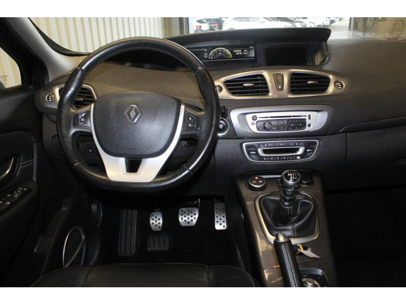 Photo 8 de l'offre de RENAULT Scénic XMOD dCi 130 Energy eco2 Bose Edition à 9990€ chez Francepronet Car Center