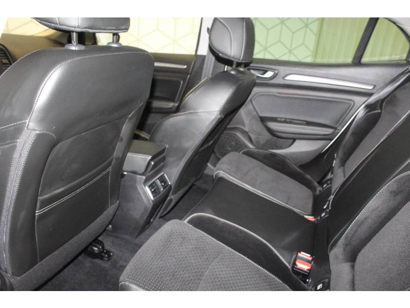 Photo 8 de l'offre de RENAULT Mégane IV BERLINE TCe 160 Energy EDC Intens à 19490€ chez Francepronet Car Center