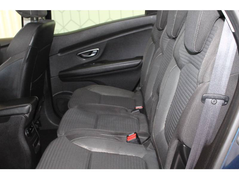 Photo 9 de l'offre de RENAULT Scénic IV BUSINESS Blue dCi 120 à 13990€ chez Francepronet Car Center