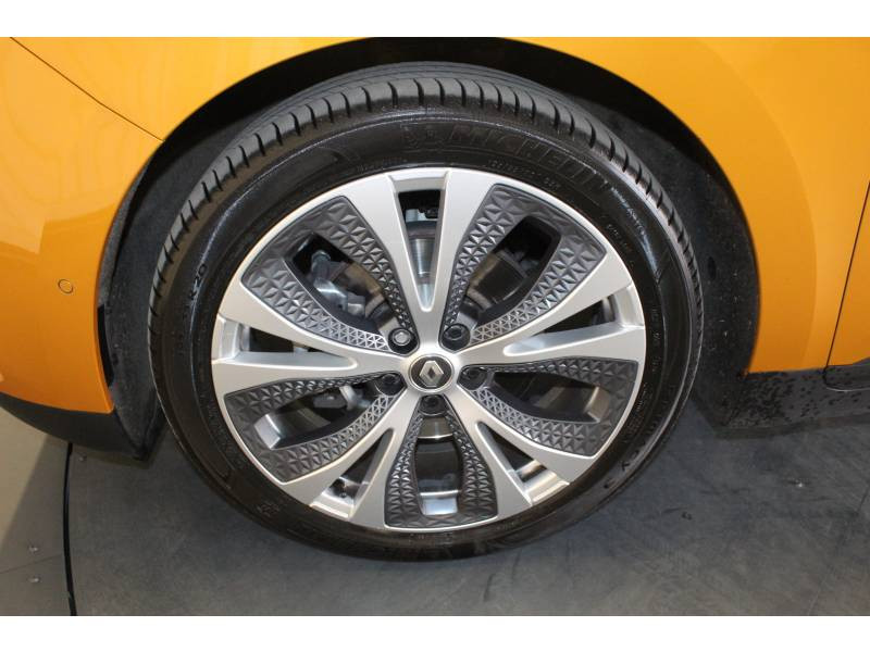 Photo 6 de l'offre de RENAULT Scénic IV dCi 110 Energy EDC Intens à 15990€ chez Francepronet Car Center