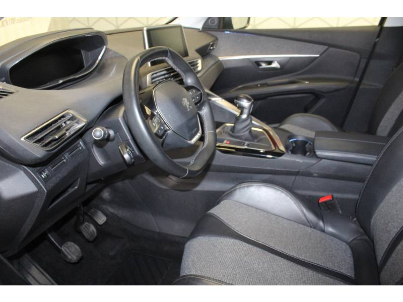 Photo 7 de l'offre de PEUGEOT 3008 1.2 Puretech 130ch S&S BVM6 Allure à 21990€ chez Francepronet Car Center