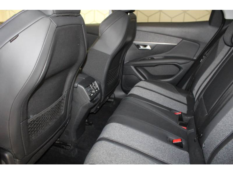 Photo 9 de l'offre de PEUGEOT 3008 1.2 Puretech 130ch S&S BVM6 Allure à 21990€ chez Francepronet Car Center