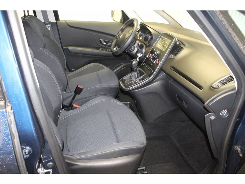 Photo 11 de l'offre de RENAULT Grand Scénic IV Blue dCi 120 Life à 18490€ chez Francepronet Car Center