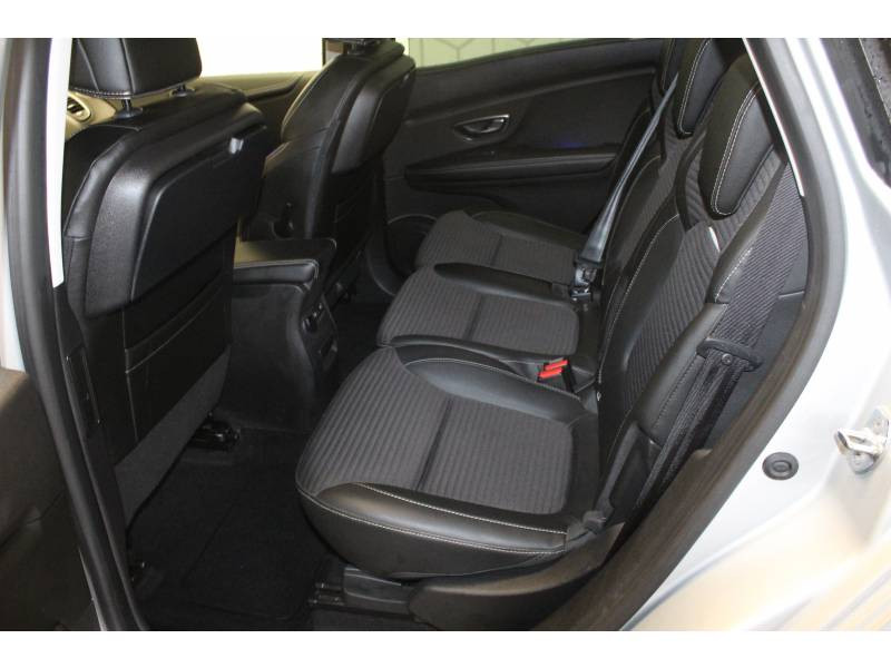 Photo 9 de l'offre de RENAULT Scénic IV dCi 110 Energy Intens à 15990€ chez Francepronet Car Center