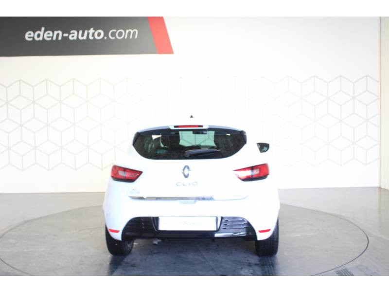 Photo 4 de l'offre de RENAULT Clio IV 1.2 16V 75 Limited à 9990€ chez Francepronet Car Center