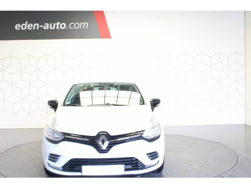 Photo 2 de l'offre de RENAULT Clio IV 1.2 16V 75 Limited à 9990€ chez Francepronet Car Center