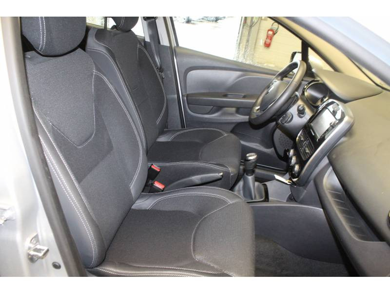 Photo 9 de l'offre de RENAULT Clio IV BUSINESS dCi 75 Energy à 10990€ chez Francepronet Car Center