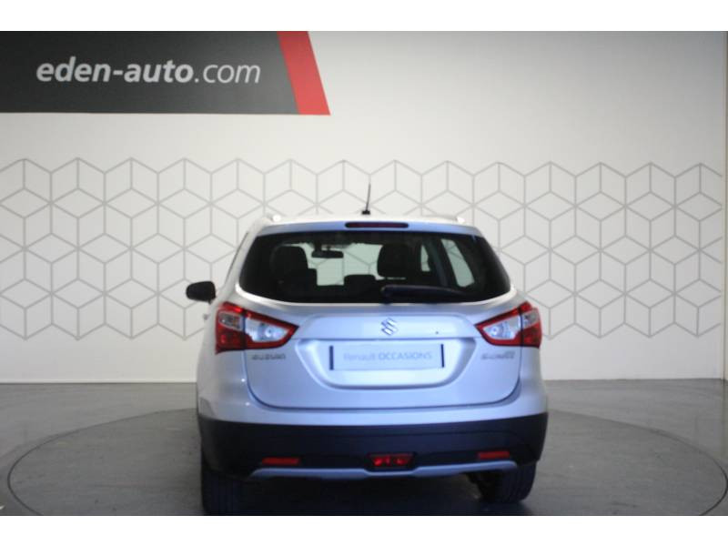 Photo 4 de l'offre de SUZUKI SX4 S-Cross 1.6L DDiS Privilège à 12390€ chez Francepronet Car Center