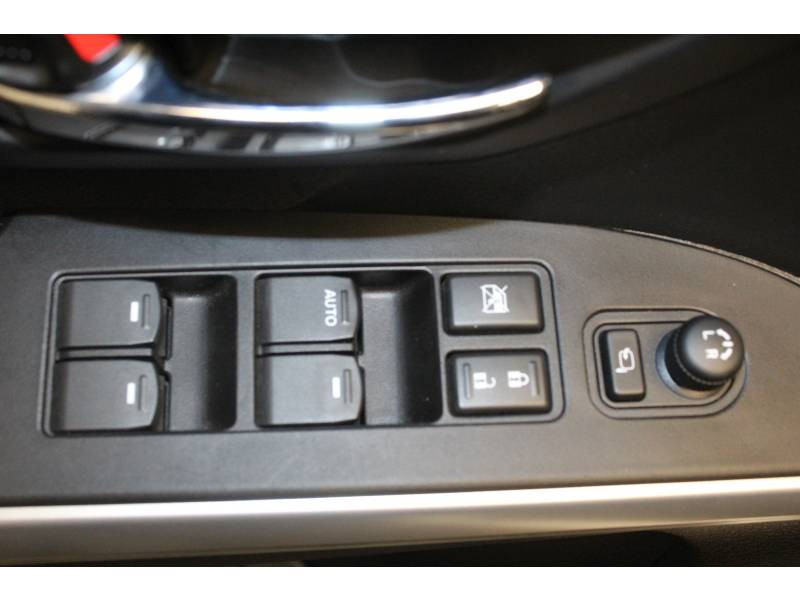 Photo 11 de l'offre de SUZUKI SX4 S-Cross 1.6L DDiS Privilège à 12390€ chez Francepronet Car Center