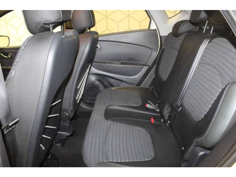 Photo 9 de l'offre de RENAULT Captur dCi 110 Energy Intens à 13490€ chez Francepronet Car Center