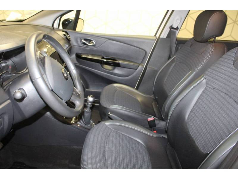 Photo 7 de l'offre de RENAULT Captur dCi 110 Energy Intens à 13490€ chez Francepronet Car Center