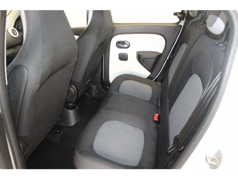 Photo 9 de l'offre de RENAULT Twingo III 1.0 SCe 70 E6C Zen à 8990€ chez Francepronet Car Center