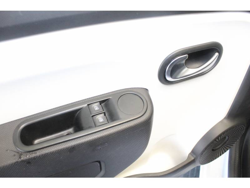 Photo 11 de l'offre de RENAULT Twingo III 1.0 SCe 70 E6C Zen à 8990€ chez Francepronet Car Center